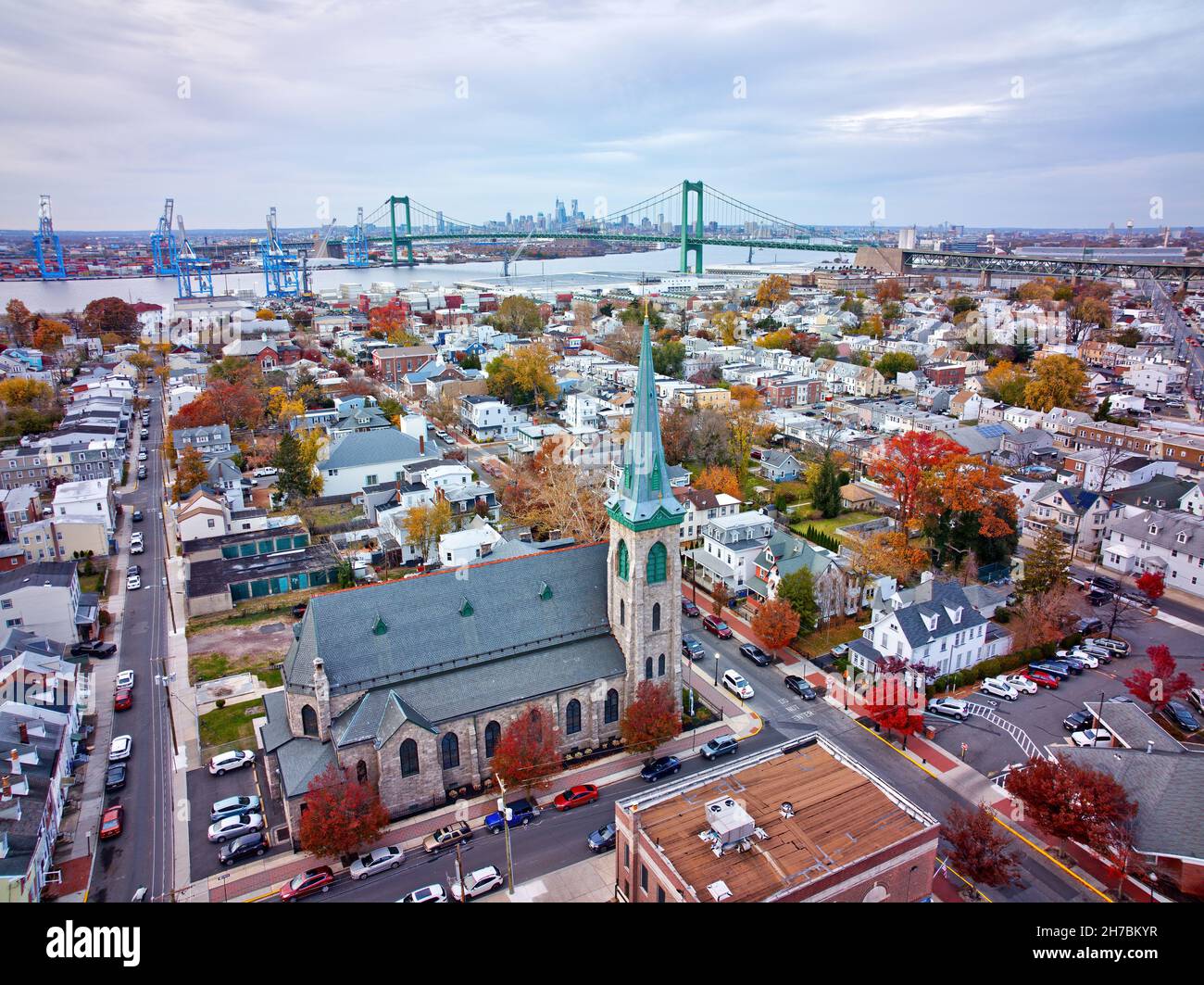 Luftaufnahme einer Riverfront Gemeinschaft in New Jersey Stockfoto