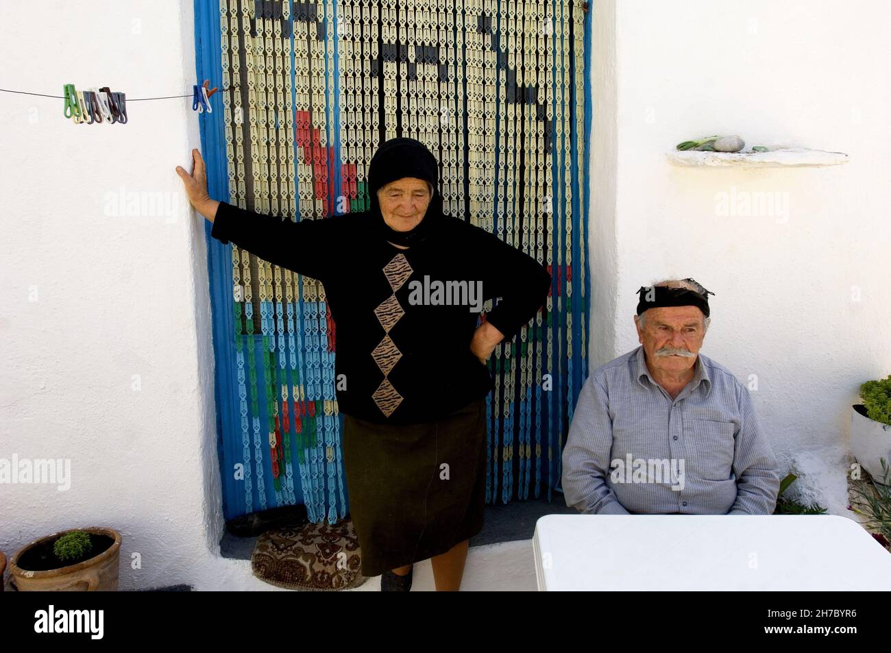 EIN PAAR KRETISCHE OKTOGENARIER, KRETA, GRIECHENLAND Stockfoto