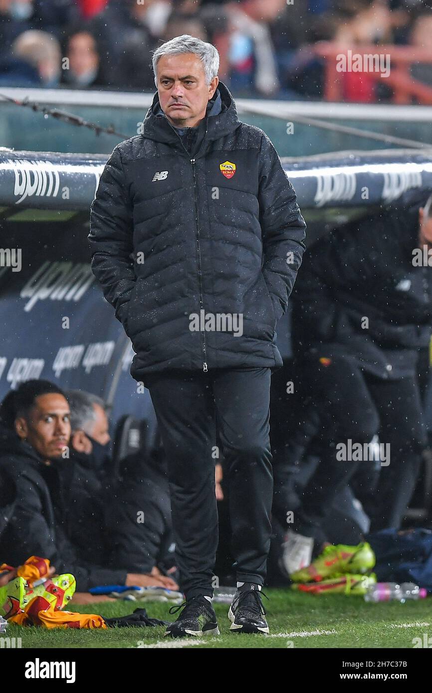 Luigi Ferraris Stadium, Genua, Italien, 21. November 2021, Jose Mourinho (Roma)&#XA;, Cheftrainer während des FC Genua vs. AS Roma - italienischer Fußball Serie A Stockfoto