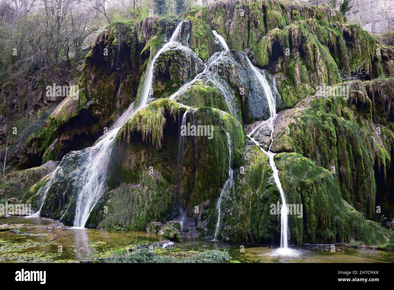 Wasserfall naer Baume les Messieurs, Frankreich, Jura, Baume les Messieurs Stockfoto
