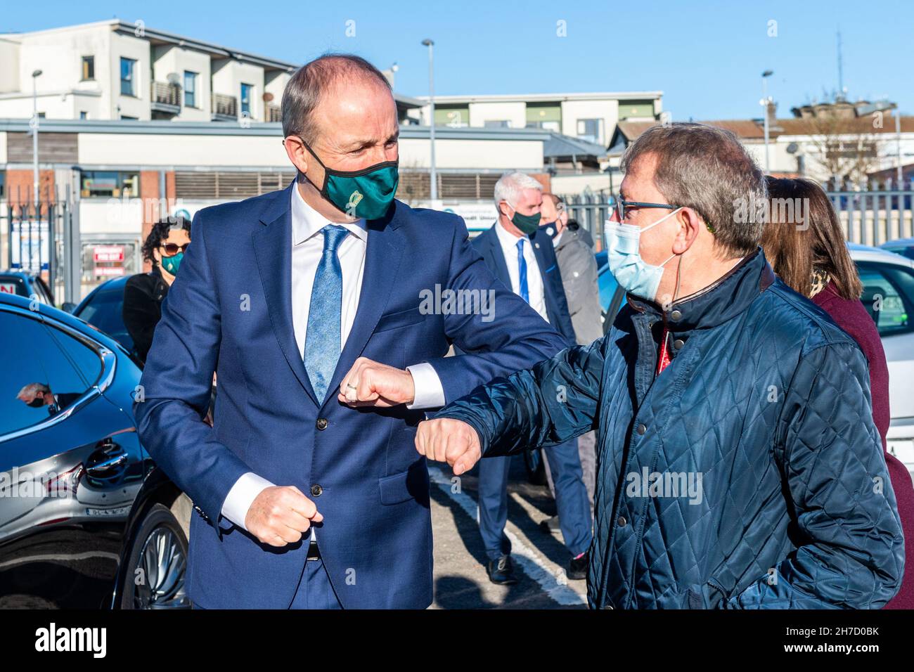 Knocknaheeny, Cork, Irland. 22nd. November 2021. Micheál Martin, ein Taoiseach, startete heute die College Awareness Week 2021 und pflanzte einen Baum an der Terence MacSwiney School in Knocknaheeny, Cork. Quelle: AG News/Alamy Live News Stockfoto