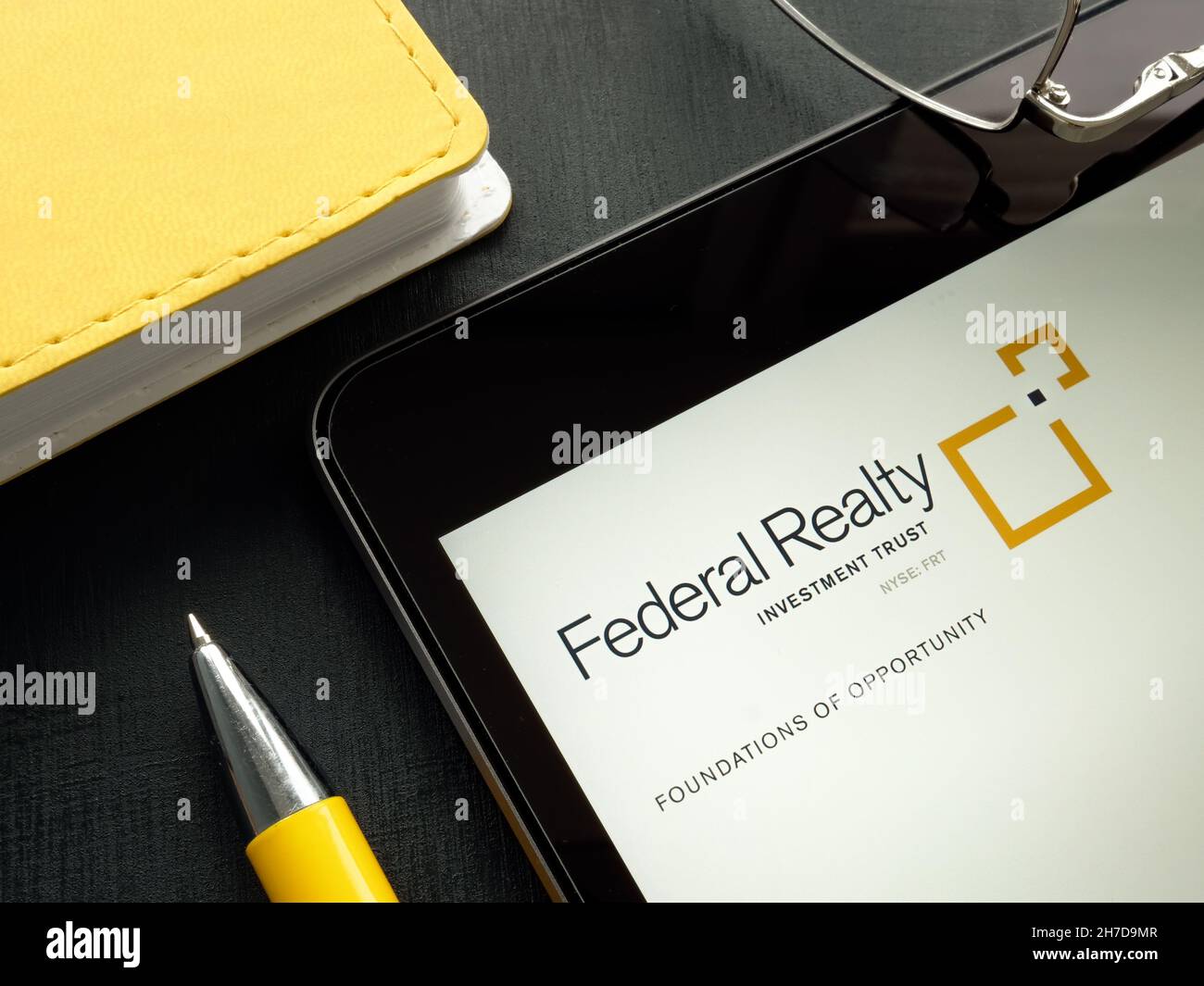 KIEW, UKRAINE - 21. Oktober 2021. Federal realty Investment Trust-Logo auf dem Bildschirm. Stockfoto