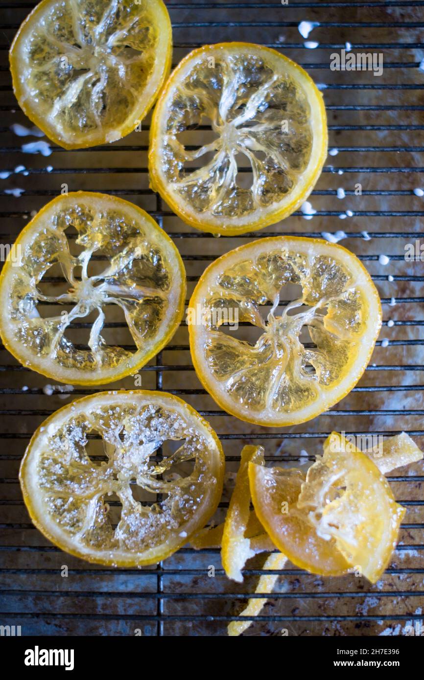 Kandierte zitrone -Fotos und -Bildmaterial in hoher Auflösung – Alamy Kandierte zitrone -Fotos und -Bildmaterial in hoher Auflösung – Alamy