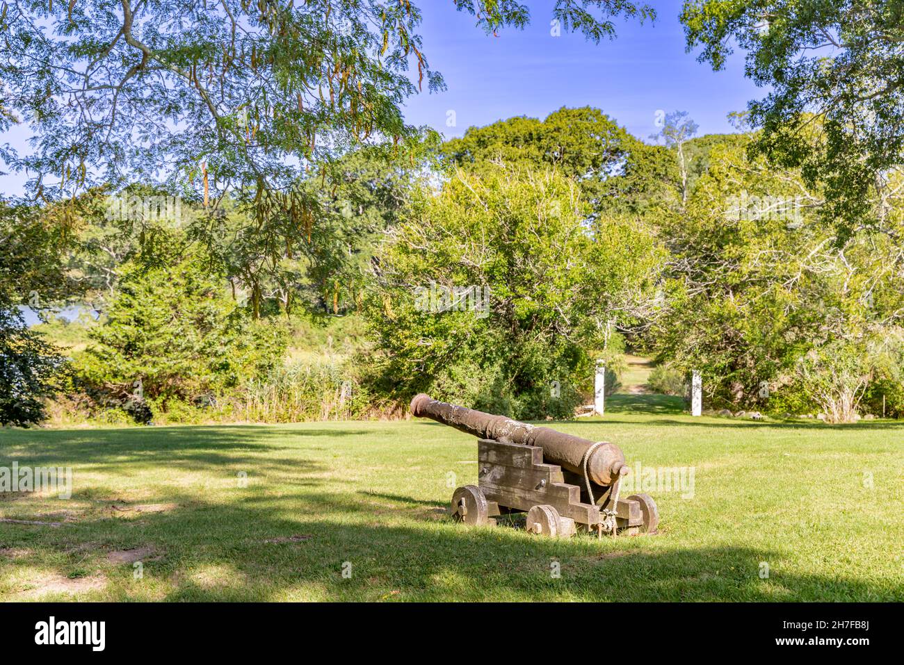 Eine alte Kanone aus dem Jahr 19th auf Sylvester Manor, Shelter Island, NY Stockfoto