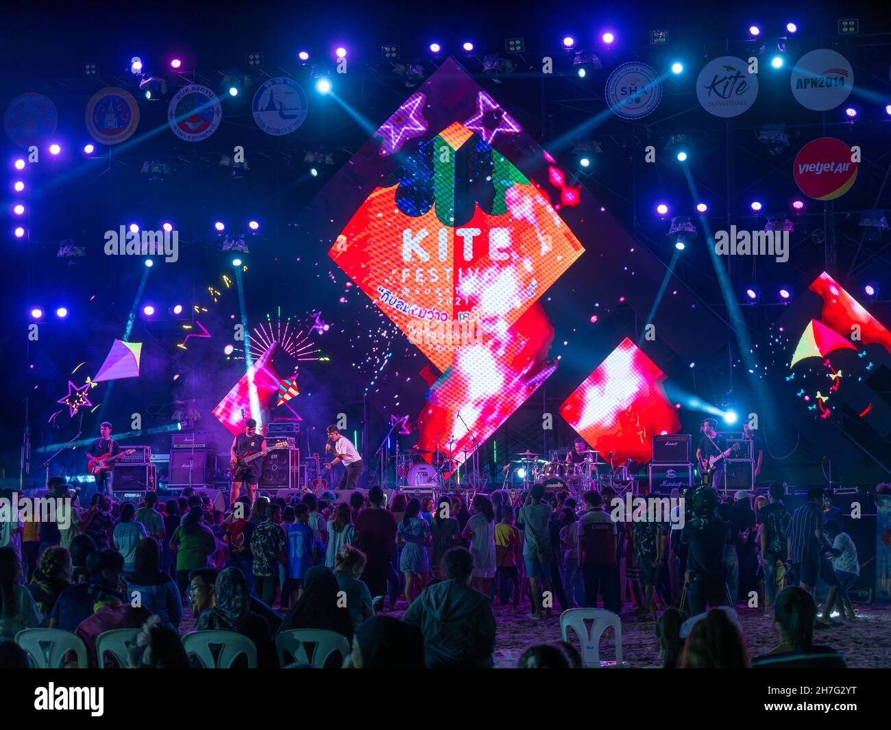 Rockkonzert beim Surat Thani Kite Festival, 2-4. April in Surat Thani, Thailand. Stockfoto