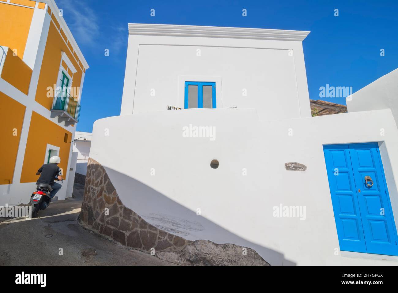 Traditionelle Häuser, Panarea, Äolische Inseln, Sizilien, Italien Stockfoto
