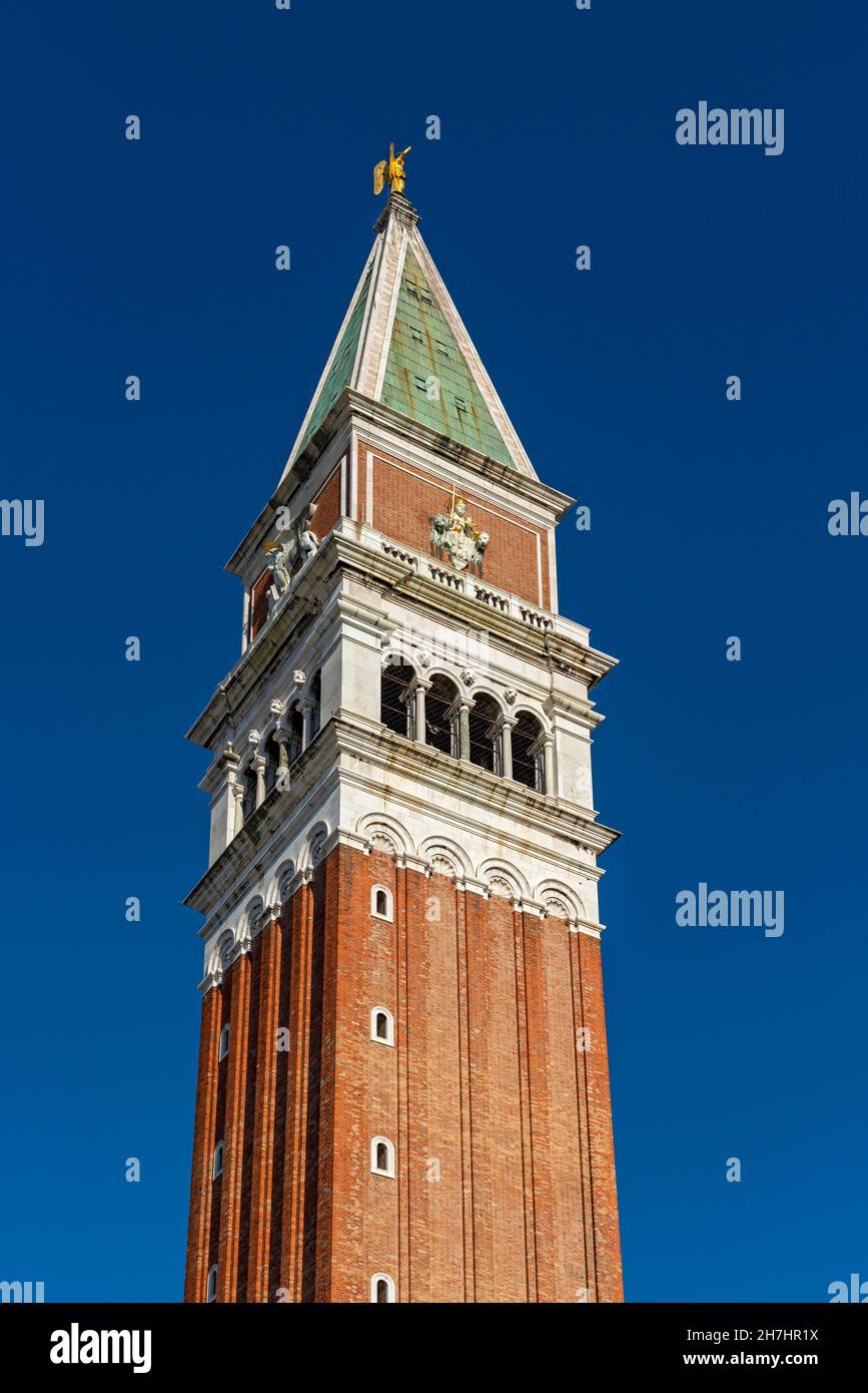 Markusturm, Piazza San Marco, Venedig, Italien Stockfoto