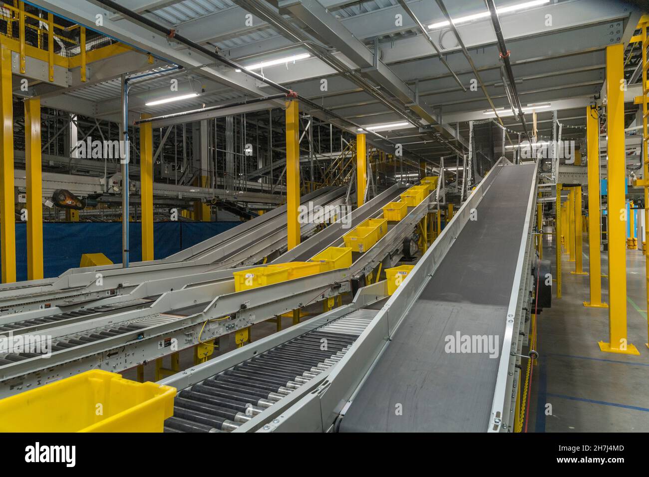 Leeres Amazon Versandzentrum vor Eröffnung, Pennsylvania USA Stockfoto