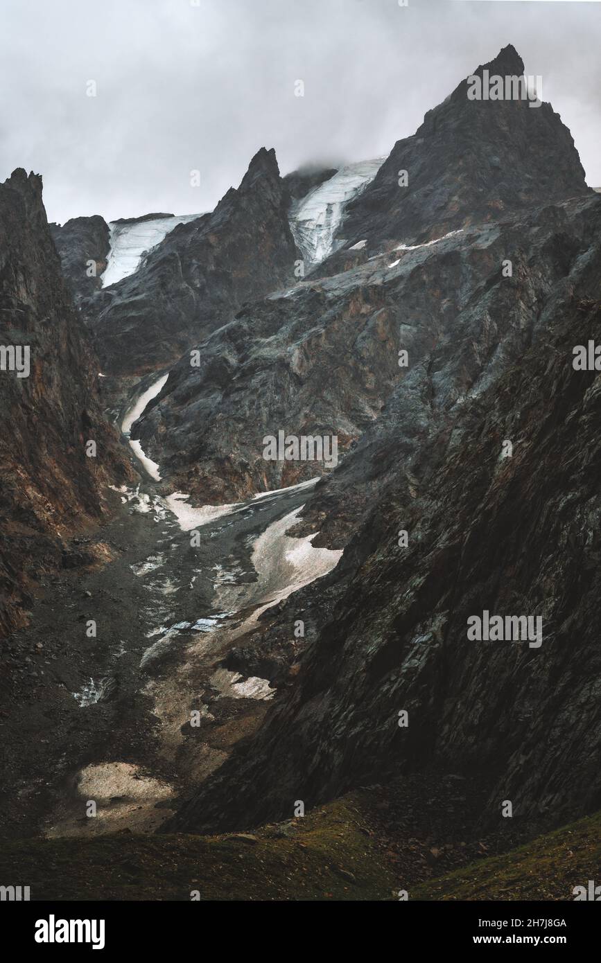 Kaukasus Berge Landschaft Natur in Russland Reise Wildnis Landschaft Nordossetien Stockfoto