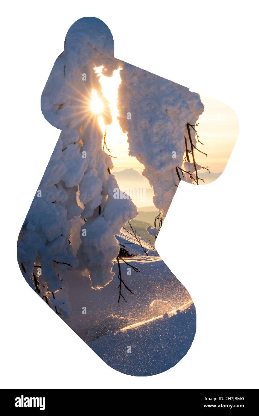 Vertikale weihnachts-Socke Silhouette gefüllt mit Foto einer schönen Winterlandschaft in Beskid Berge, Westkarpaten, Tschechien. Weihnachten Stockfoto