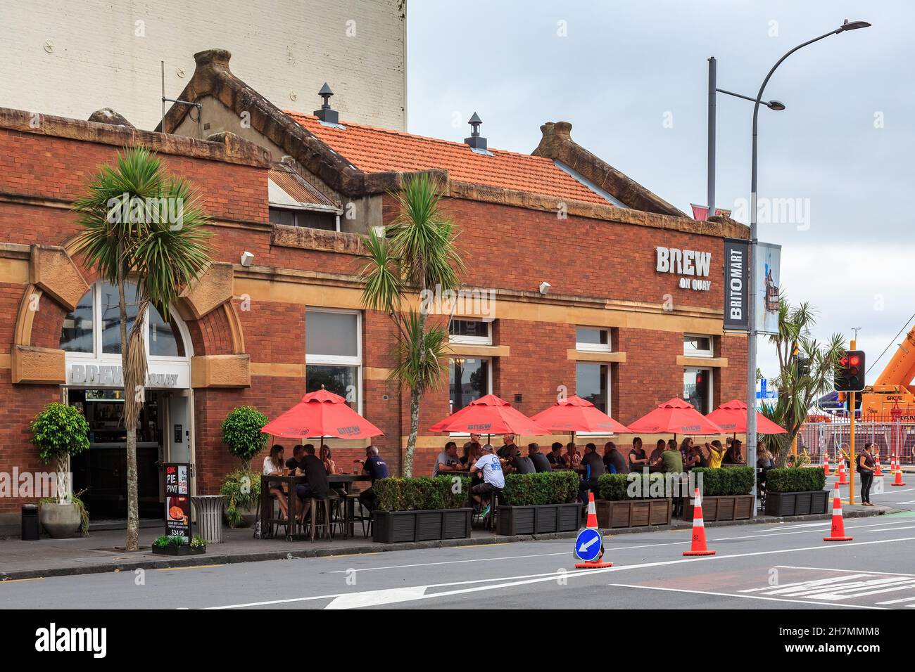 Auckland, Neuseeland. The 'Brew on Quay', ein Pub im historischen Gebäude der Colonial Sugar Refining Company aus dem Jahr 1904 Stockfoto