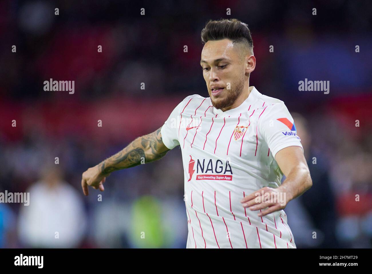 Lucas Ocampos aus Sevilla während des UEFA Champions League-, Gruppen-G-Fußballspiels zwischen dem FC Sevilla und dem VFL Wolfsburg am 23. November 2021 im Stadion Ramon Sanchez-Pizjuan in Sevilla, Spanien - Foto: Joaquin Corchero/DPPI/LiveMedia Stockfoto