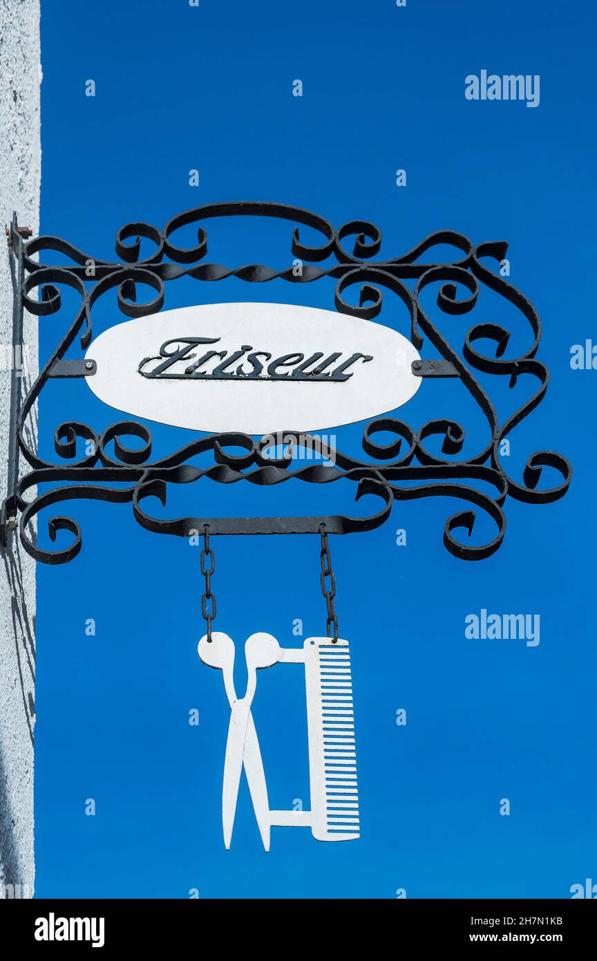 Nasenschild bei einem Friseur, Bad Wörishofen, Allgäu, Bayern, Deutschland Stockfoto