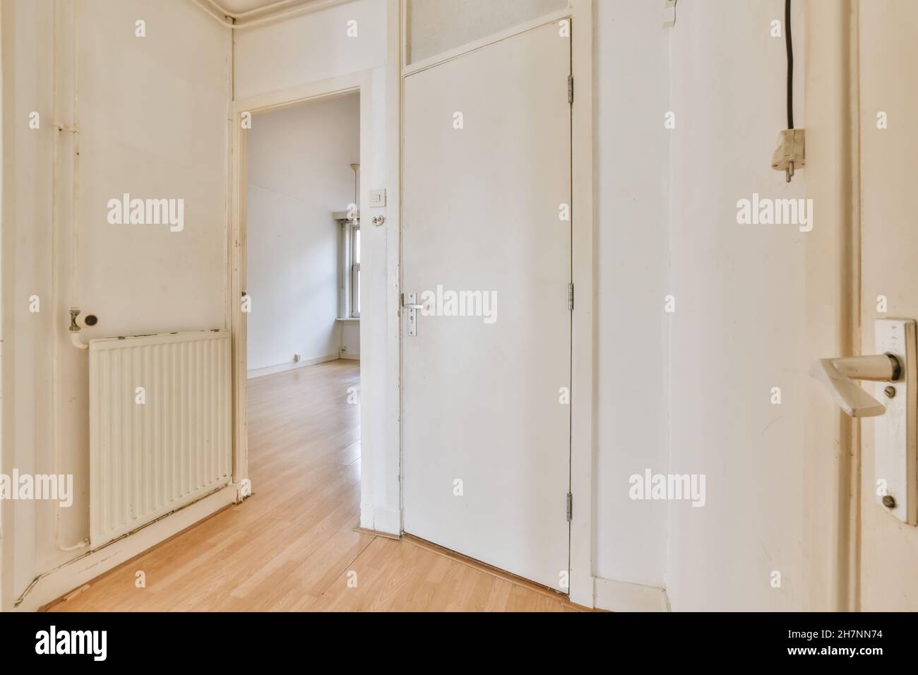 Eingang Teil der Wohnung führt zu anderen Zimmern Stockfoto