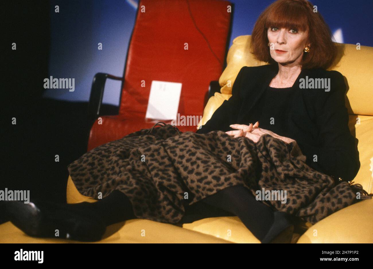 Sonia Rykiel in der Fernsehsendung 'Le Divan', die von Henry Chapier am FR3 präsentiert wurde. 30. Dezember 1989 Stockfoto