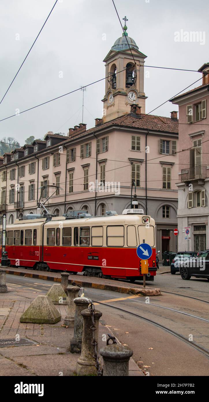 Tramway im alten Stil in der Chiesa della Gran Madre di Dio, Borgo Po, Turin, Italien Stockfoto