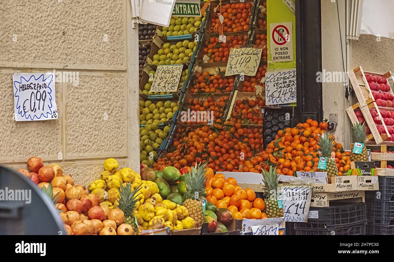 Negozio frutta e verdura 2 Stockfoto