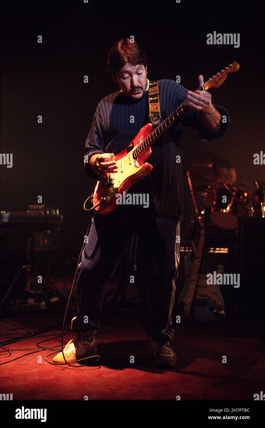 Chris Rea im Konzert im Shepherds Bush Empire in London. 28th. Januar 1998. Stockfoto