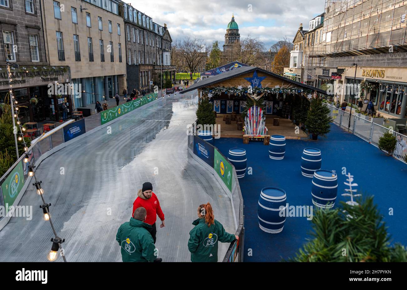 Lidl Eislaufbahn noch nicht bereit zur Weihnachtszeit, Edinburgh, Schottland, Großbritannien Stockfoto
