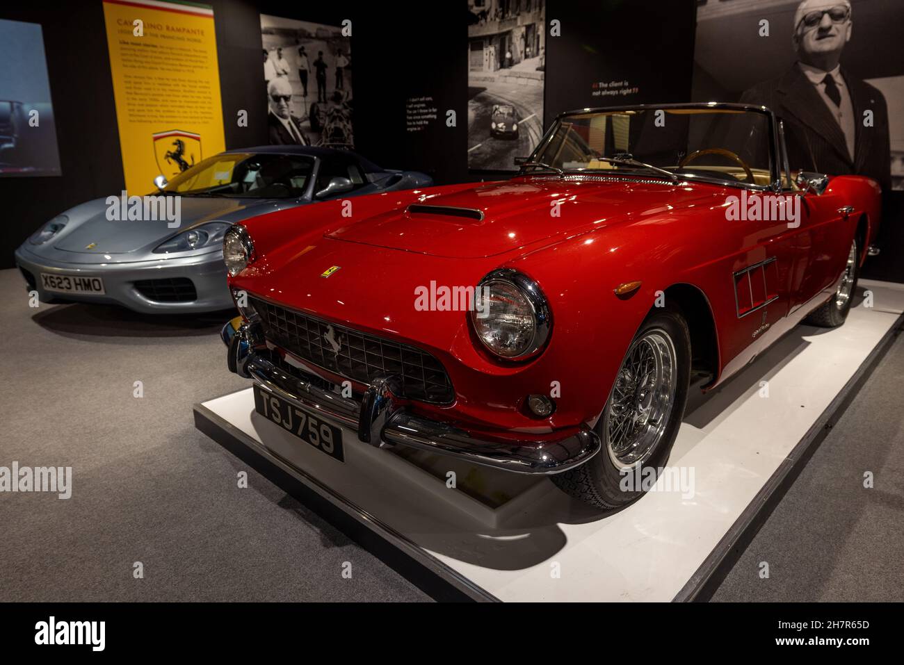 1960 Ferrari 250 GT (TSJ759) im Haynes International Motor Museum Haynes Motor Museum, Sparkford, Yeovil, Somerset ausgestellt Stockfoto