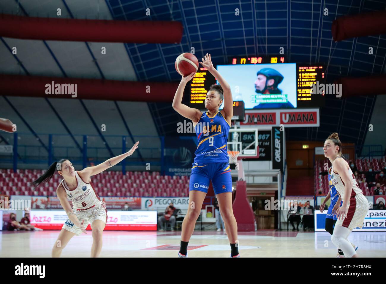 Palasport Taliercio, Venedig, Italien, 24. November 2021, Elyah Kiavi (BLMA Montpellier) während der Umana Reyer Venezia gegen BLMA Montpellier - Basketball Euroleague Women Championship Stockfoto