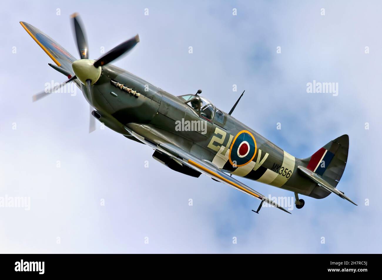 Battle of Britain Memorial Flight Supermarine Spitfire LF Xie MK356 beim RNAS Yeovilton International Air Day 2005 Stockfoto