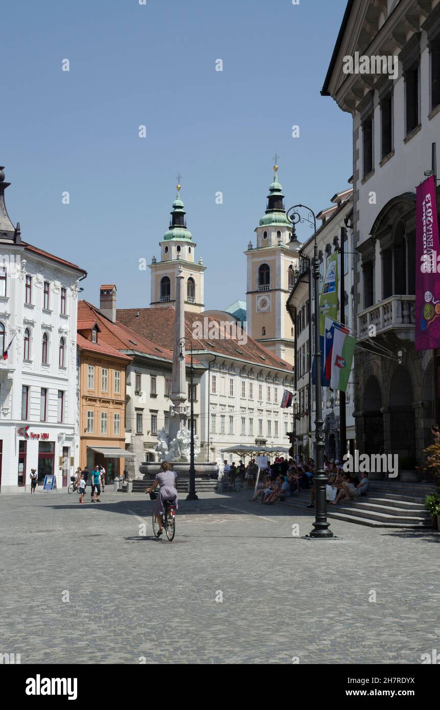 St.-Nikolaus-Kathedrale mittelalterliche Altstadt Ljubljana Slowenien Stockfoto