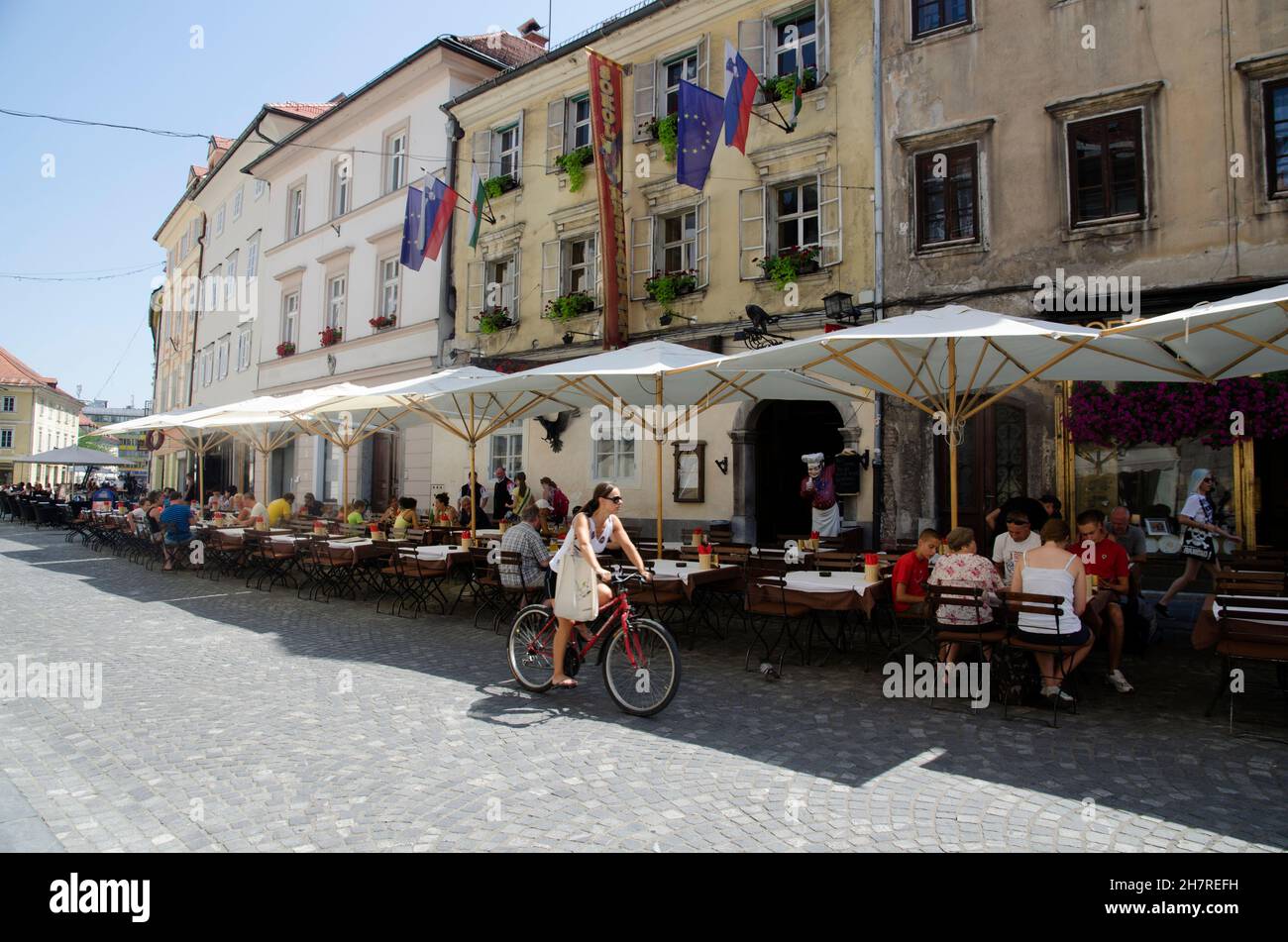 Street Cafe Restaurant Mittelalterliche Altstadt Ljubljana Slowenien Stockfoto