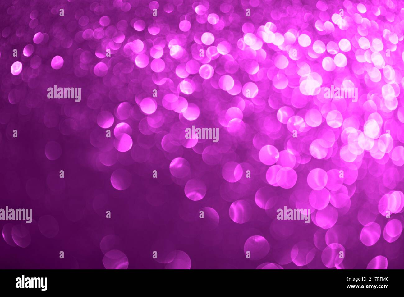 Festliche abstrakte verschwommene Glitzer Hintergrund violette Farbe. Stockfoto