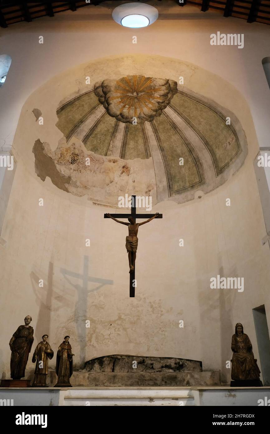 Amalfiküste, Italien - 5. November 2021. Innenraum der Kathedrale von San Andreas (Duomo di San Andreas), mittelalterliche katholische Kathedrale in Amalfi, Italien Stockfoto