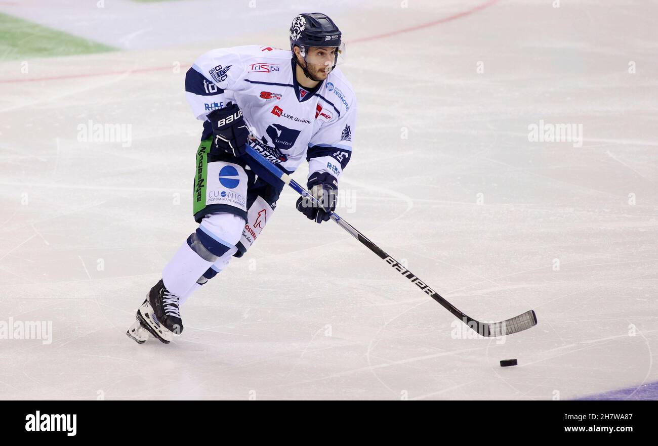 firo: Eishockey DEL Penny Bundesliga-Saison 21.11.2021 2021/2022 Dvºsseldorfer EG, Düsseldorfer EG, DEG - STRAUBING TIGER Single Action, Chaisen Balisy Stockfoto