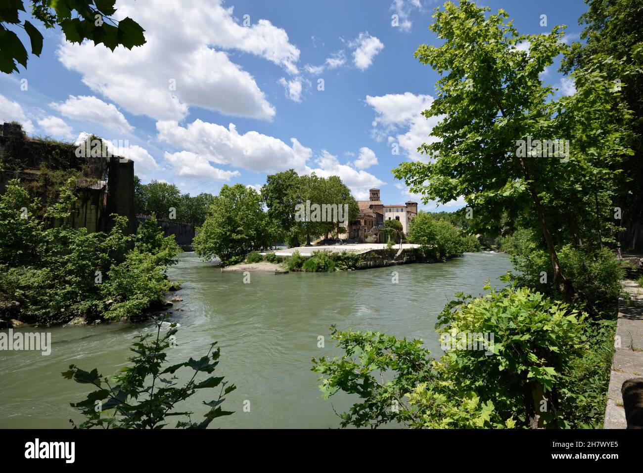 Italien, Rom, Tiber, Isola Tiberina Stockfoto