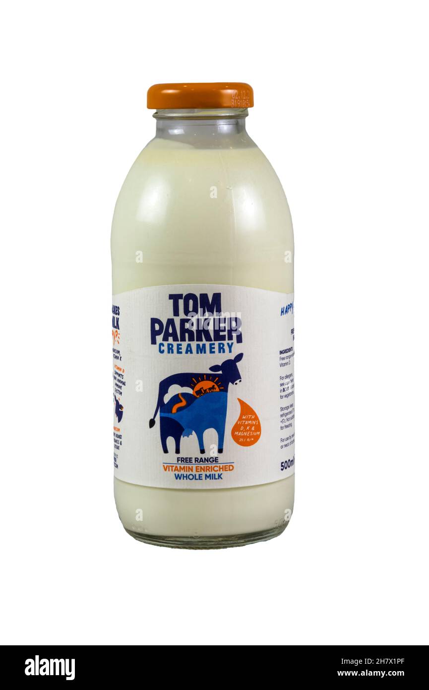 Eine halbe Liter-Flasche mit Tom Parker Creamery-freiem Vitamin, angereichert mit Vollmilch. Stockfoto