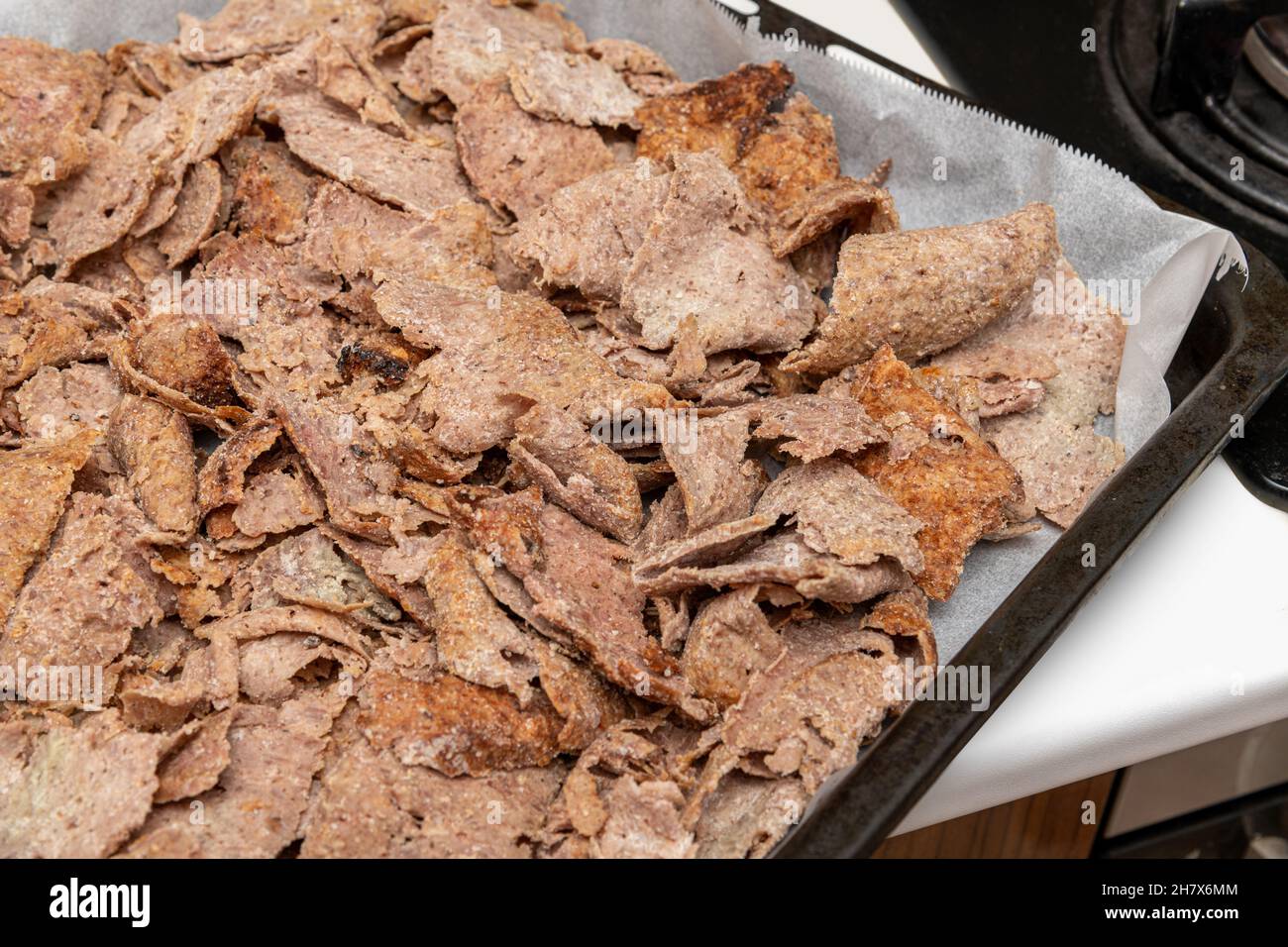 Vorgekochte türkische Döner Kebab aus dem Supermarkt gekauft Stockfoto