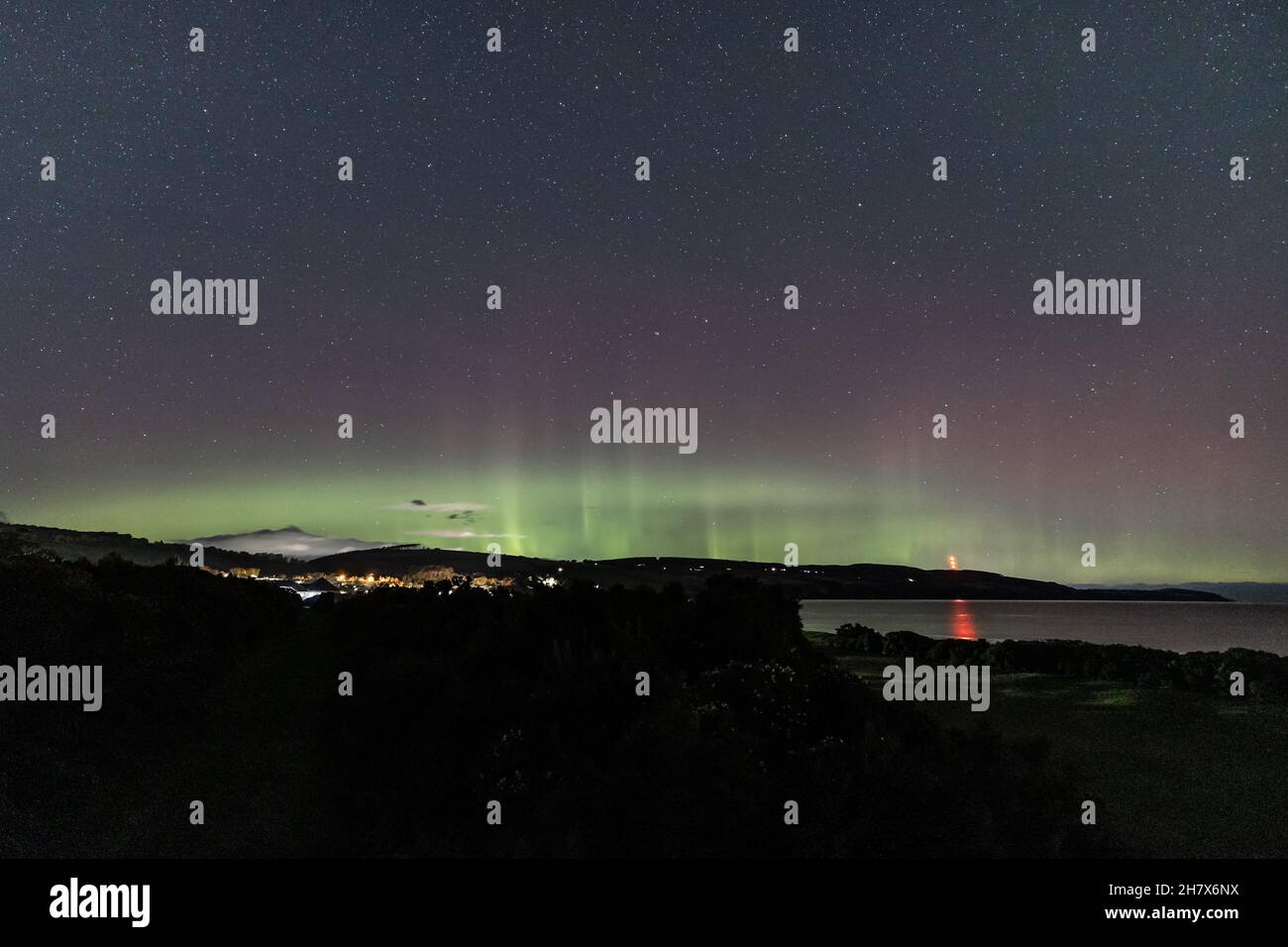 Aurora borealis (Nordlichter) am Himmel über den schottischen Highlands Stockfoto