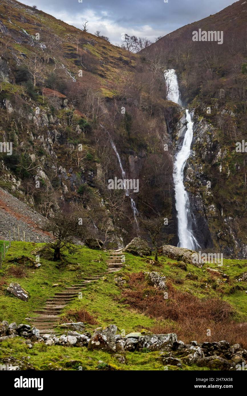 Schritte zu den aber Falls im Snowdonia National Park, Nordwales Stockfoto