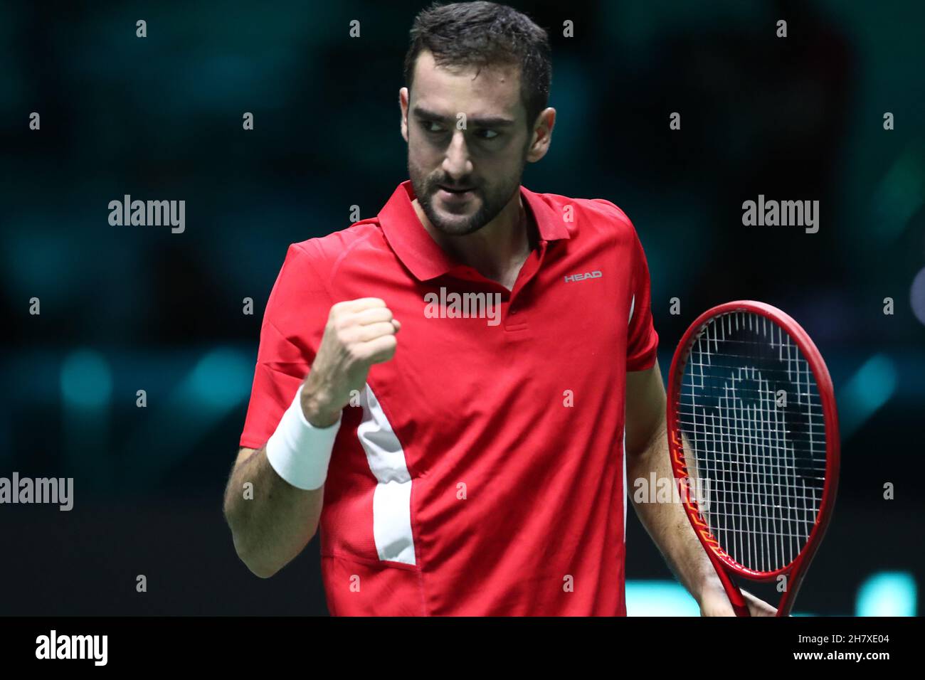 Turin, Italien. 25th. November 2021. Marin Cilic aus Kroatien feiert am 25. November 2021 in Turin, Italien, beim Davis-Cup-Spiel der Gruppe E zwischen Kroatien und Australien im Pala Alpitour . Quelle: Marco Canoniero/Alamy Live News Stockfoto