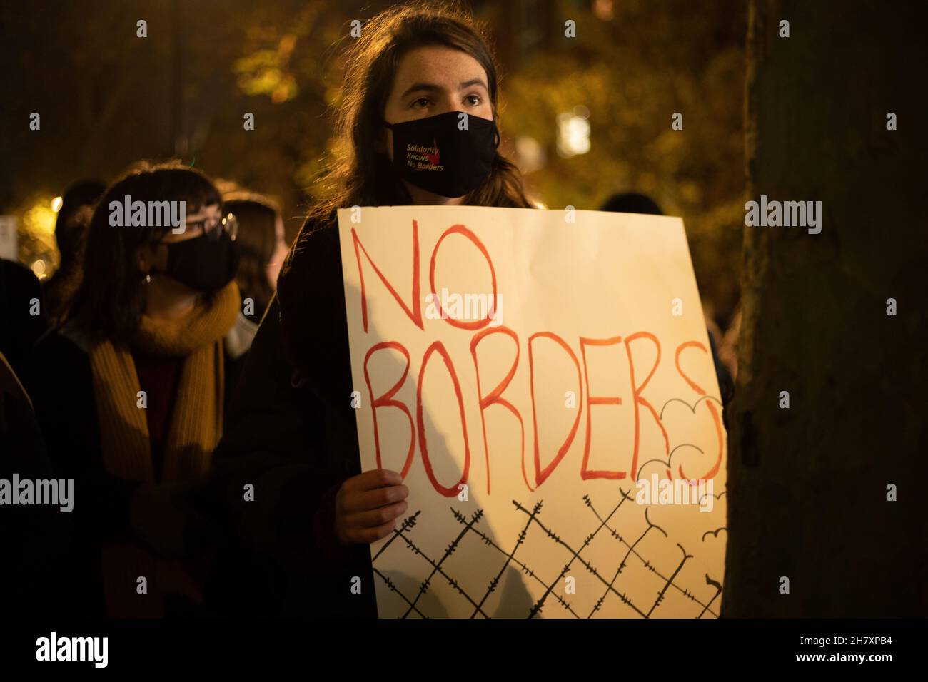 LONDON, GROSSBRITANNIEN 25TH. NOVEMBER 2021. Nach dem Tod von mindestens 27 Migranten, die beim Versuch, den Kanal zu überqueren, nach dem Untergang ihres Bootes starben, wurde vor dem Londoner Innenministerium keine Todeswache mehr durchgeführt. Quelle: Lucy North/Alamy Live News Stockfoto