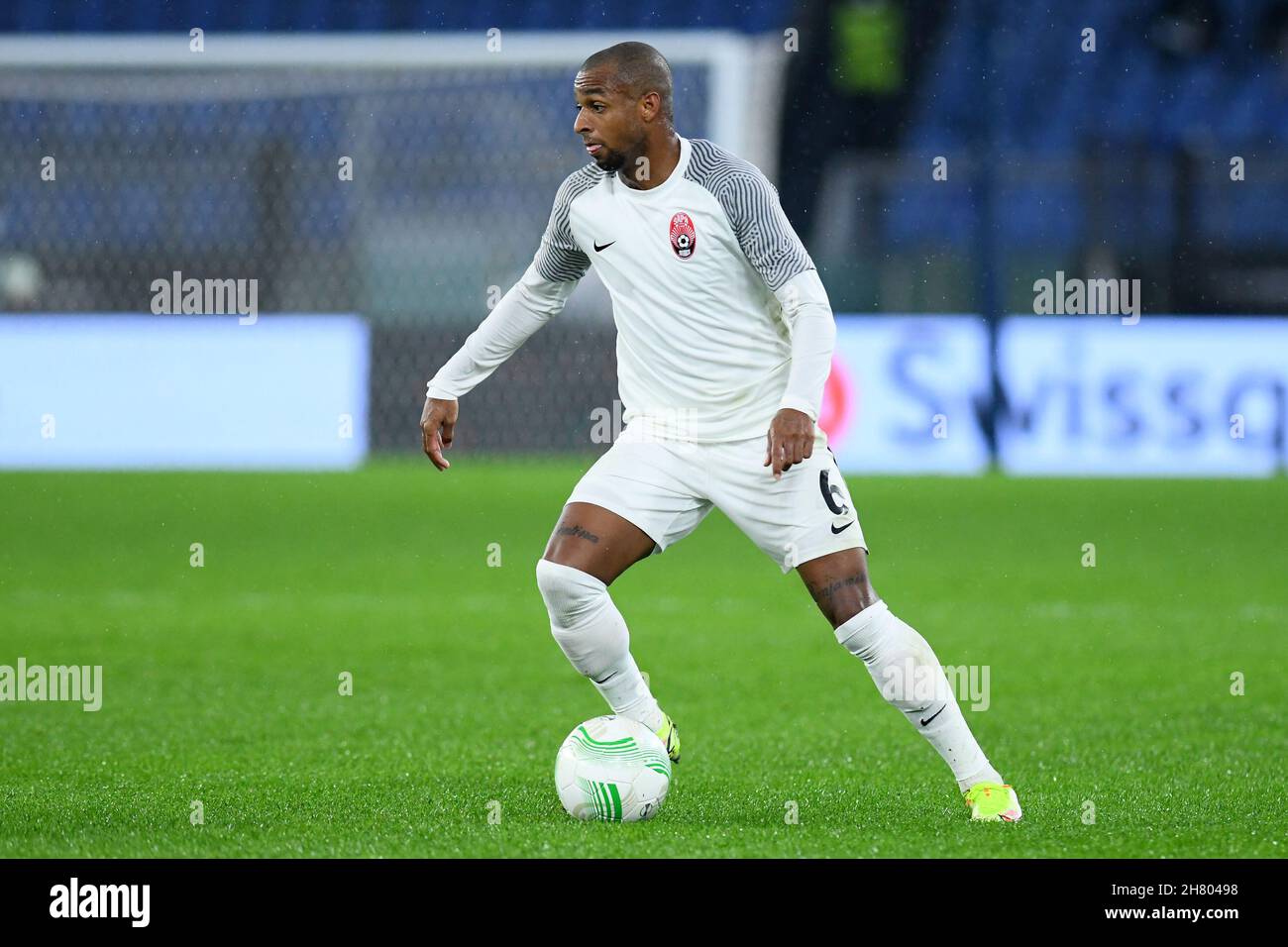 Rom, Latium. 25th. November 2021. Juninho von Zorya Luhansk während des Conference League-Spiels zwischen AS Roma und Zorya Lugansk im Olimpico-Stadion in Rom, Italien, 25th. November 2021. Fotografo01 Kredit: Unabhängige Fotoagentur/Alamy Live Nachrichten Stockfoto