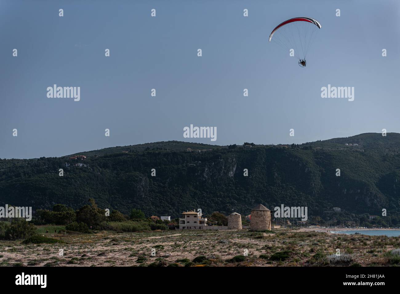 Paramotor in Lefkada Insel Griechenland Stockfoto