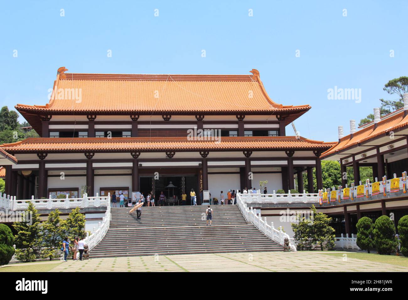 Zu Lai Buddhistischer Tempel: Blick aus dem Innenhof. Cotia - São Paulo, Brasilien. Stockfoto
