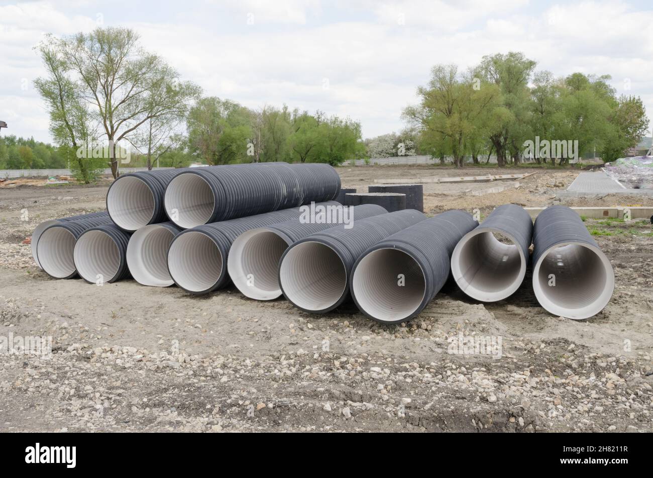 Industrielle Kunststoffrohr. Bau Stockfoto