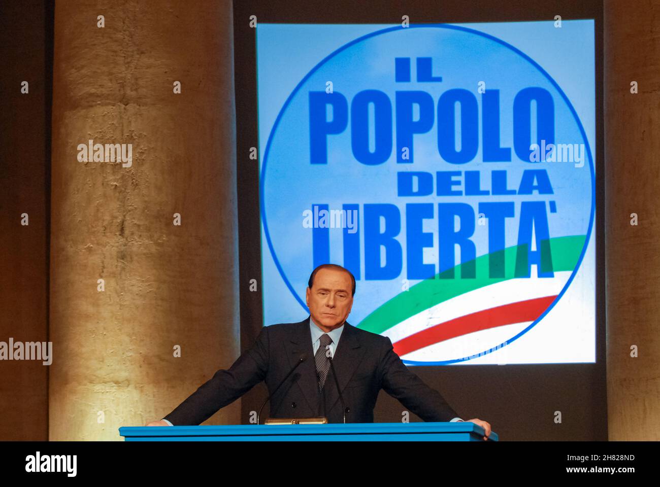 Rom, Italien 19/11/2007: Pressekonferenz Silvio Berlusconi präsentiert auf der Piazza di Pietra die neue Partei "Il popolo delle Libertà". © Andrea Sabbadini Stockfoto