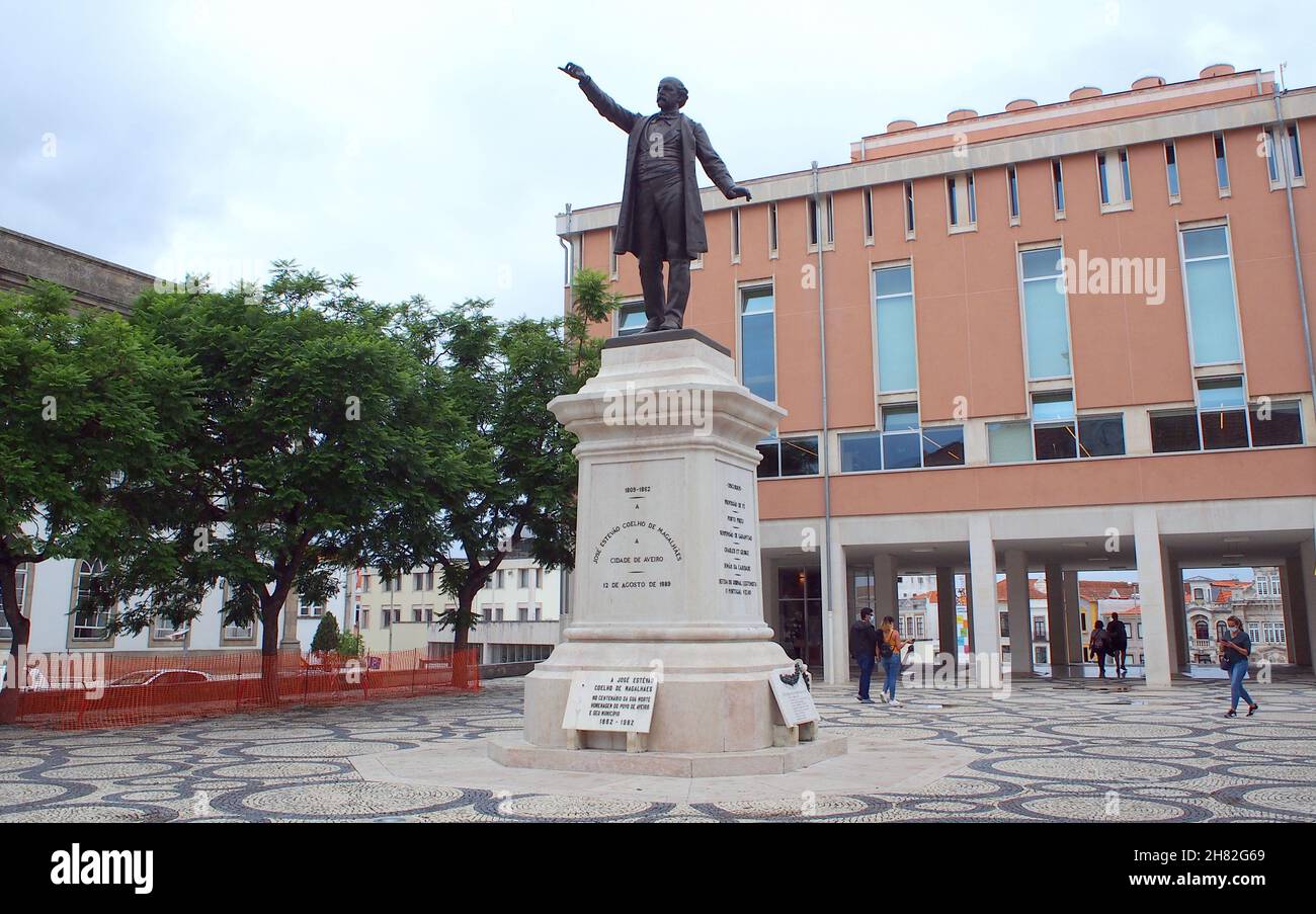 Statue von Jose Estevao, herausragender portugiesischer Journalist, Politiker und Parlamentssprecher des 19th. Jahrhunderts, Aveiro, Portugal Stockfoto
