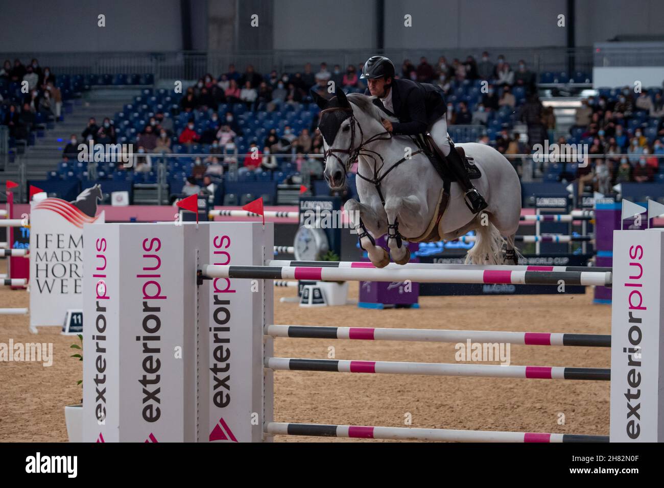 Madrid, Spanien. 26th. November 2021. Duarte Seabra während der CSI 5*-W 155 cm Ciudad de Madrid Trophy auf der Ifema Madrid Horse Week in Madrid. Kredit: ZUMA Press, Inc./Alamy Live Nachrichten Stockfoto