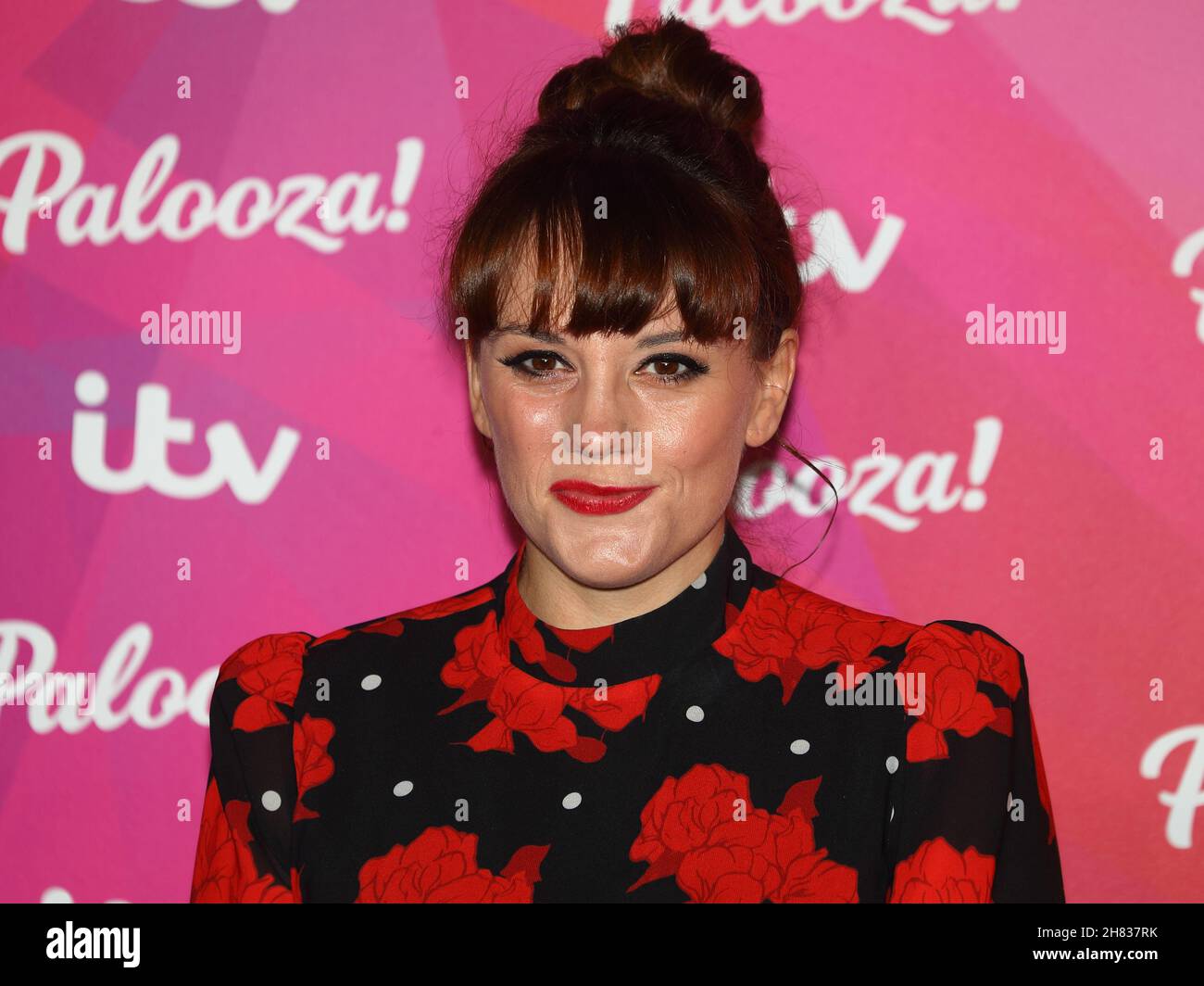 Der britische Komponist Vikki Stone kommt zum ITV Palooza 2021 in der Royal Festival Hall, London, UK, 23rd. November 2021 Stockfoto