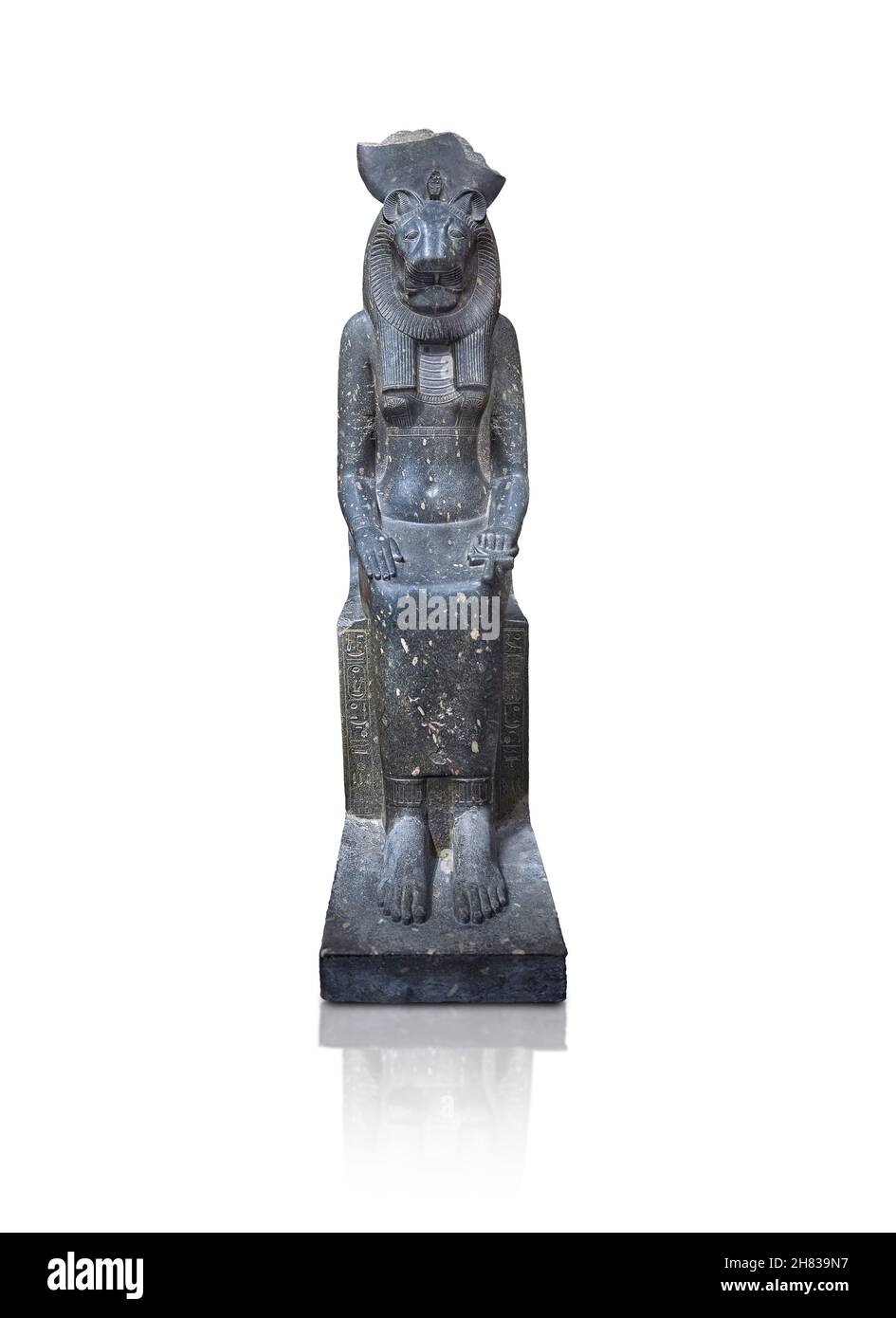 Alte ägyptische sitzende Statue der Göttin Sakhmet, 1410- 1372 BC 16th Dynastie, Mut Tempel Karnak. Kunsthistorisches Museum Wien Inv. AS 77. Diori Stockfoto