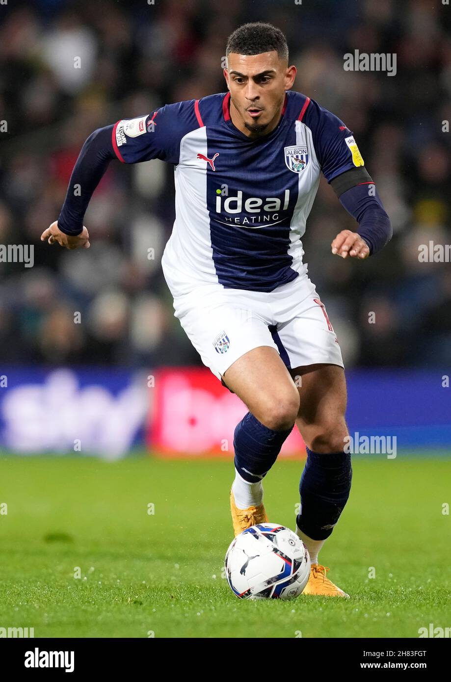 West Bromwich, Großbritannien. 26th. November 2021. Karlan Grant von West Bromwich Albion während des Sky Bet Championship-Spiels auf den Hawthorns, West Bromwich. Bildnachweis sollte lauten: Andrew Yates / Sportimage Stockfoto