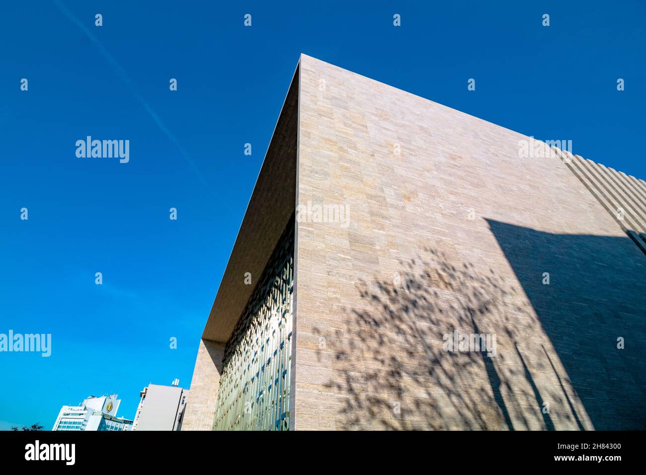 Atatürk Kulturzentrum. Atatürk Kultur Merkezi in Istanbul. Neues AKM-Gebäude. Istanbul Türkei - 11.13.2021 Stockfoto