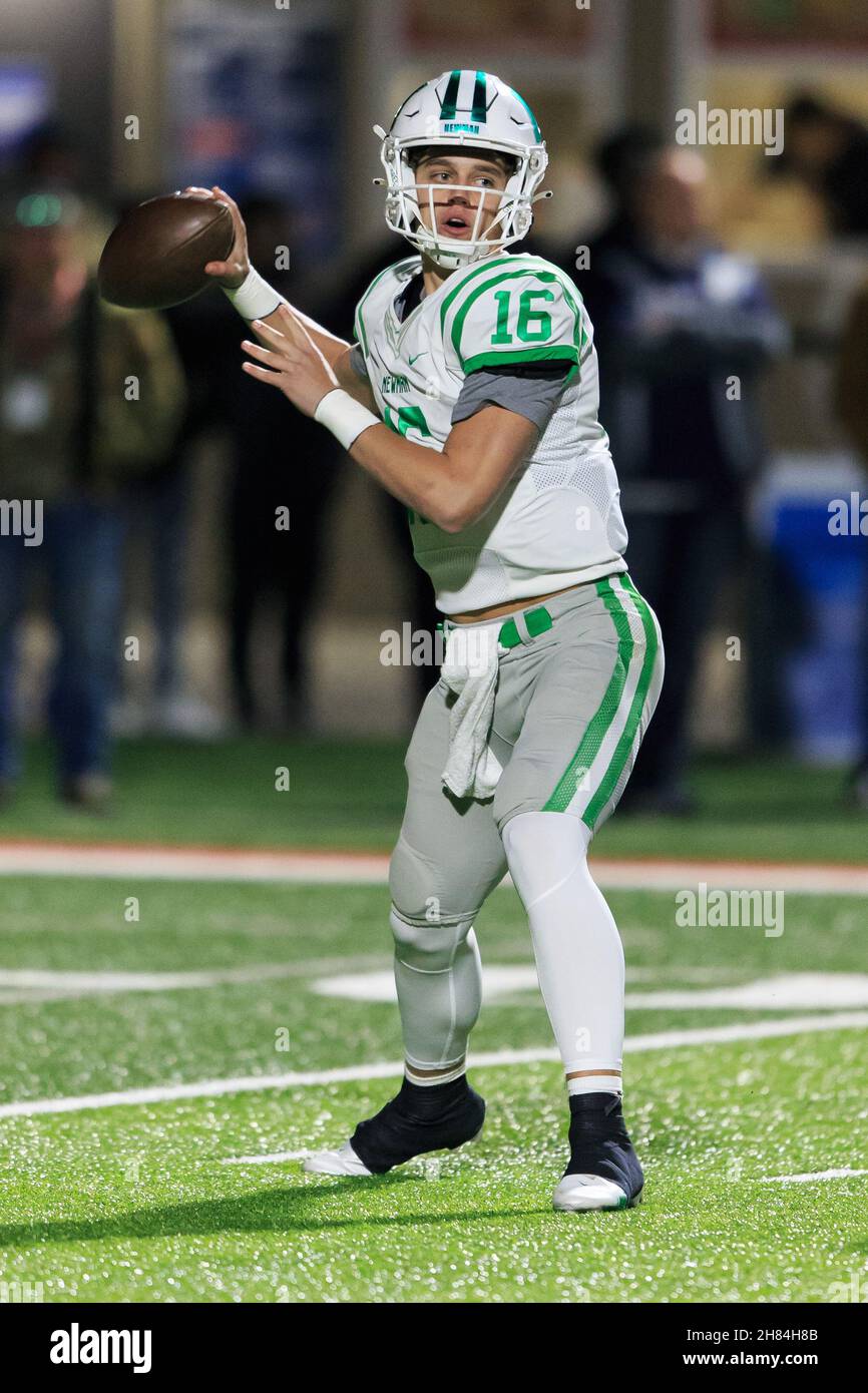 Isidore Newman Quarterback Arch Manning (16), Freitag, 26. November 2021, in Lafayette, Louisiana. (Kirk Meche/Image of Sport via AP) Stockfoto